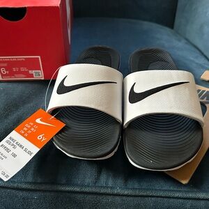 Nike slides
